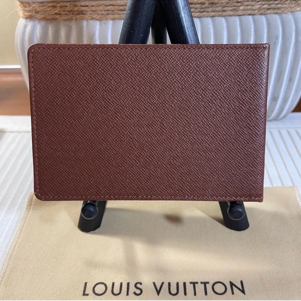 Louis Vuitton Taiga ID Holder Card Wallet Insert